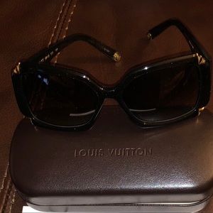 Louis Vuittion Hotrensia sunglasses